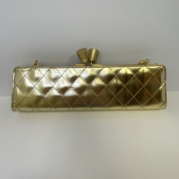 Sondra Roberts Clutch with Removal Chain Kiss Lock Closure Gold Metallic Quilted - Picture 5 of 10